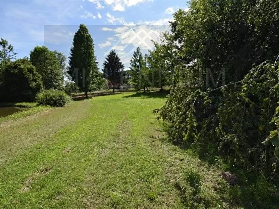 Immagine 9 di Rustico / casale in vendita  in VIA ghevio a Arona