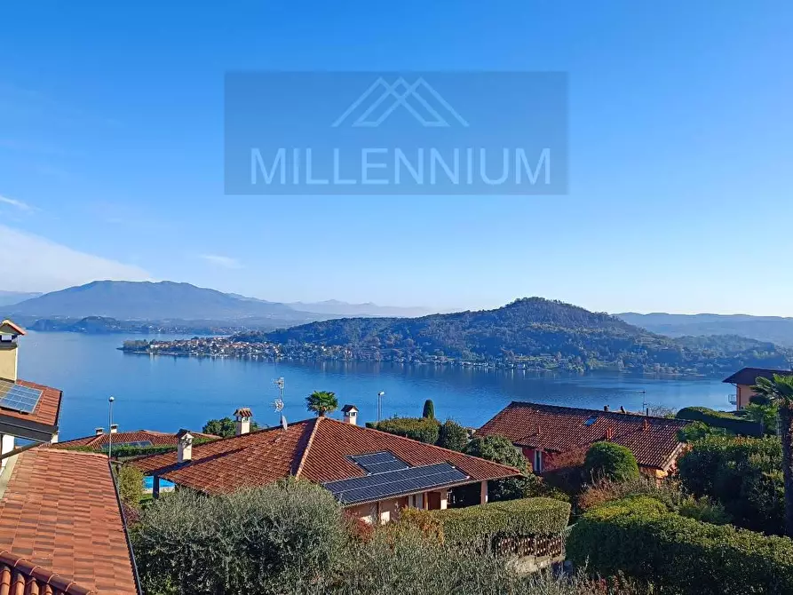 Immagine 2 di Villa in vendita  in VIA Ghevio a Meina