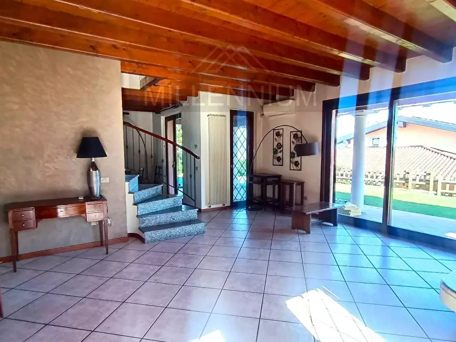 Immagine 8 di Villa in vendita  in VIA Ghevio a Meina
