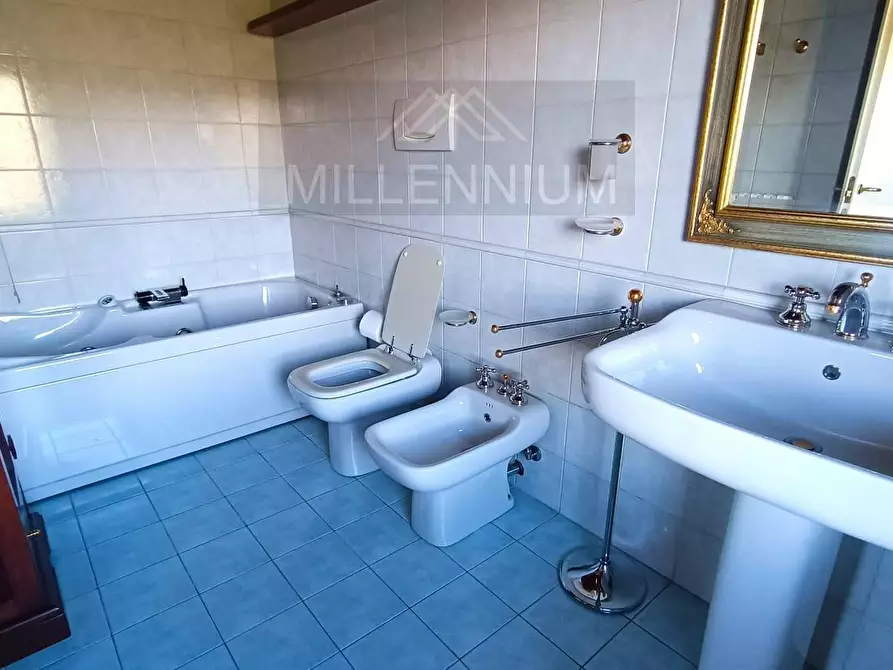 Immagine 16 di Villa in vendita  in VIA Ghevio a Meina