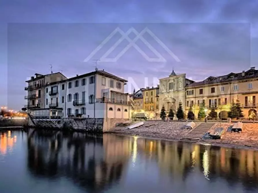 Immagine 27 di Appartamento in vendita  in VIA san carlo a Arona
