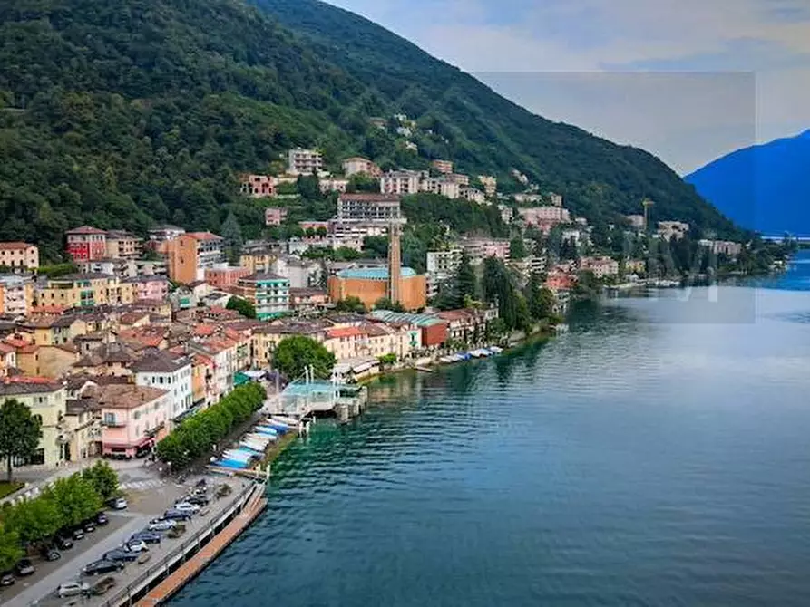 Immagine 3 di Appartamento in vendita  a Campione D'italia