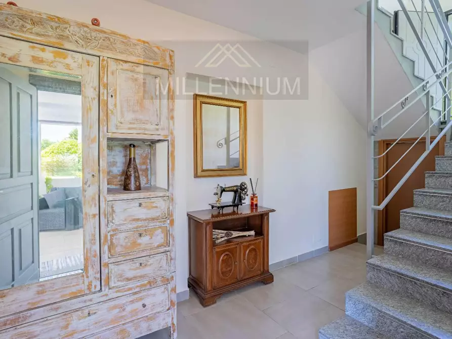 Immagine 5 di Villa in vendita  in VIA dante alghieri a Dormelletto