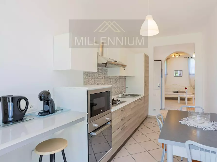 Immagine 9 di Villa in vendita  in VIA dante alghieri a Dormelletto