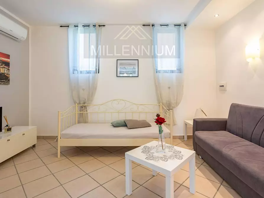 Immagine 8 di Villa in vendita  in VIA dante alghieri a Dormelletto