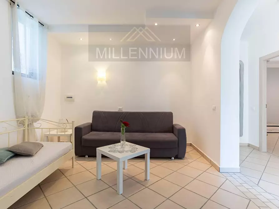 Immagine 11 di Villa in vendita  in VIA dante alghieri a Dormelletto