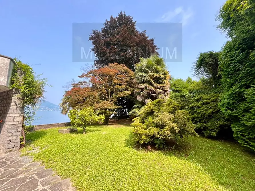Immagine 9 di Villa in vendita  in STRADA NAZIONALE SEMPIONE a Stresa
