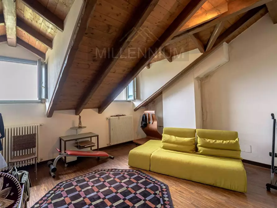 Immagine 21 di Villa in vendita  in VIA grigioni a Arona