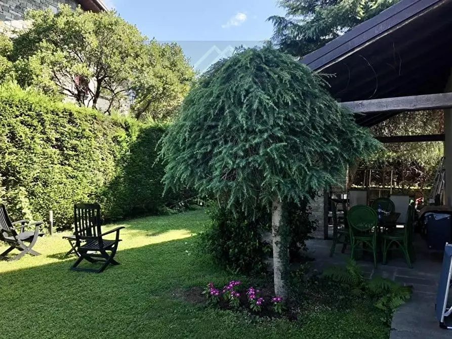 Immagine 23 di Villa in vendita  in VIA grigioni a Arona