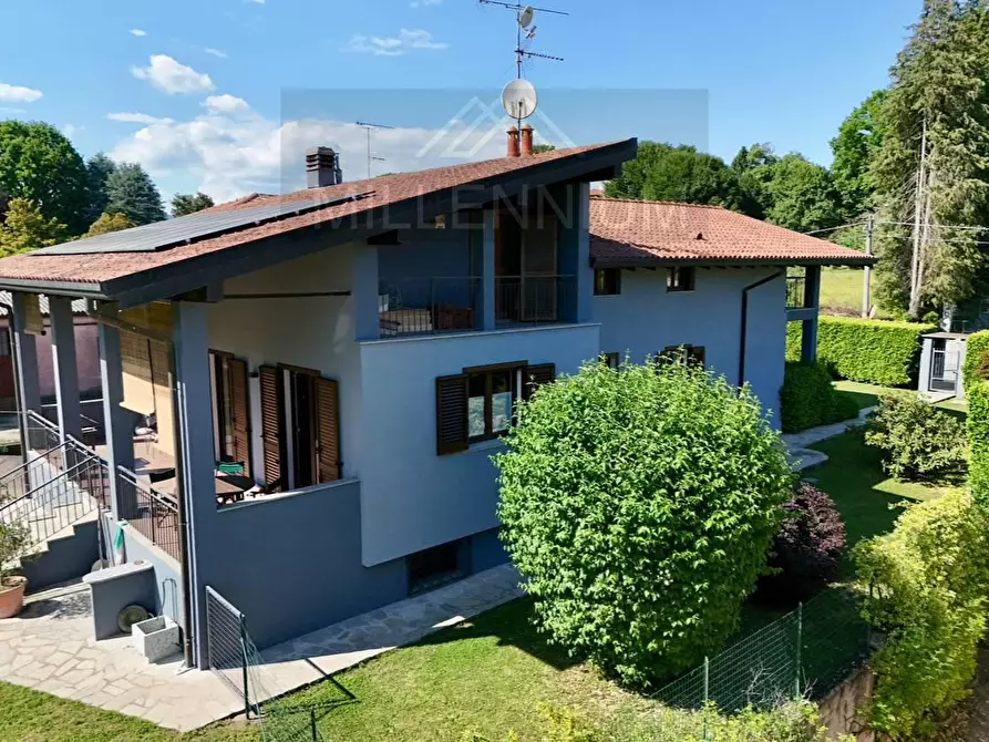 Immagine 4 di Villa in vendita  in VIA Monte Rosa a Dormelletto