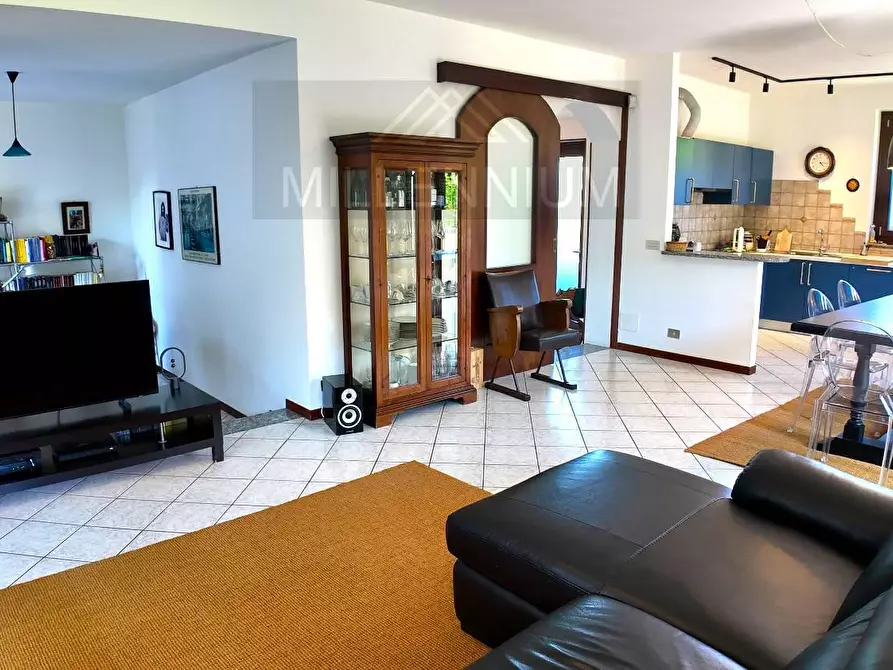 Immagine 7 di Villa in vendita  in VIA Monte Rosa a Dormelletto