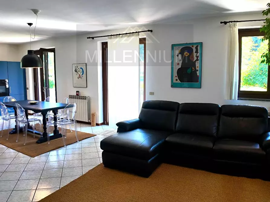 Immagine 9 di Villa in vendita  in VIA Monte Rosa a Dormelletto