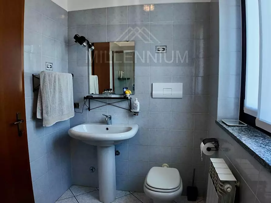 Immagine 16 di Villa in vendita  in VIA Monte Rosa a Dormelletto