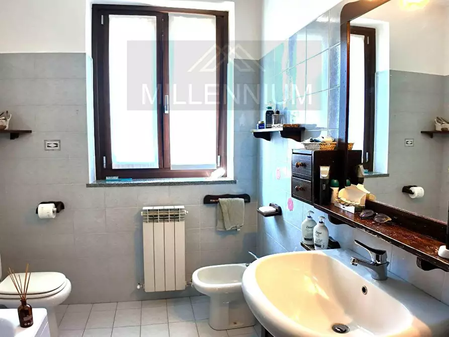 Immagine 18 di Villa in vendita  in VIA Monte Rosa a Dormelletto