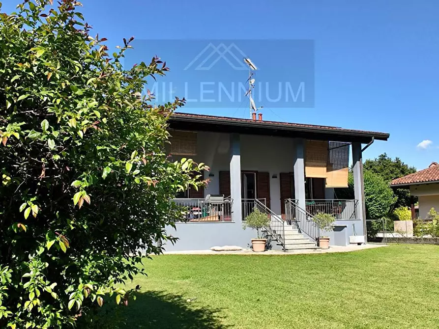 Immagine 22 di Villa in vendita  in VIA Monte Rosa a Dormelletto