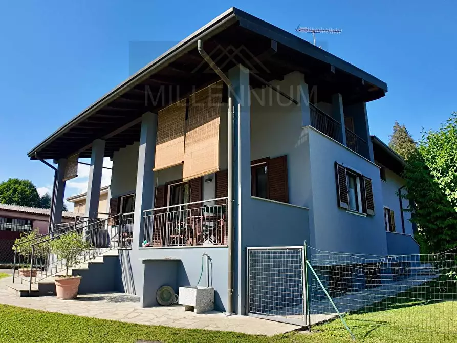 Immagine 23 di Villa in vendita  in VIA Monte Rosa a Dormelletto