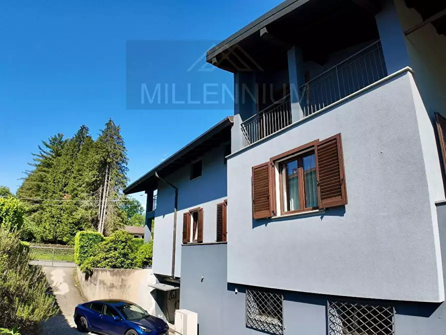 Immagine 25 di Villa in vendita  in VIA Monte Rosa a Dormelletto