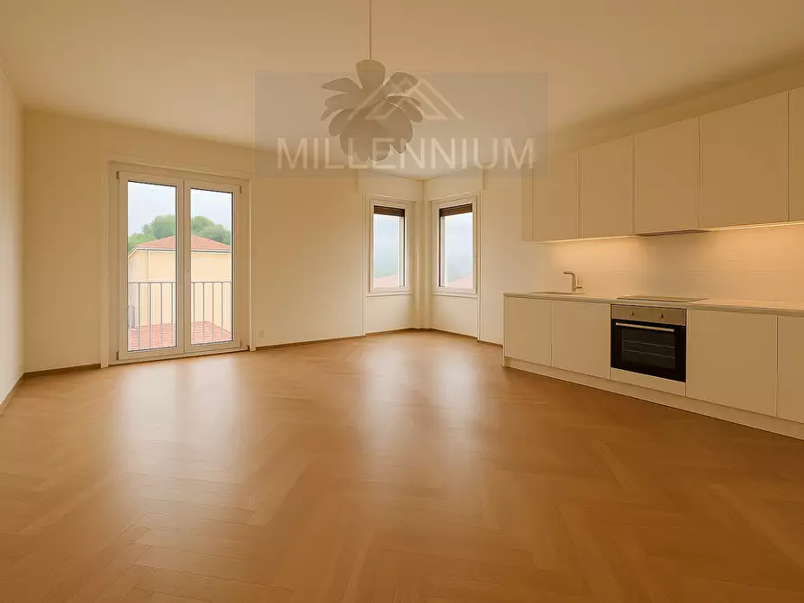 Immagine 3 di Appartamento in vendita  in VIA martiri liberta' a Arona