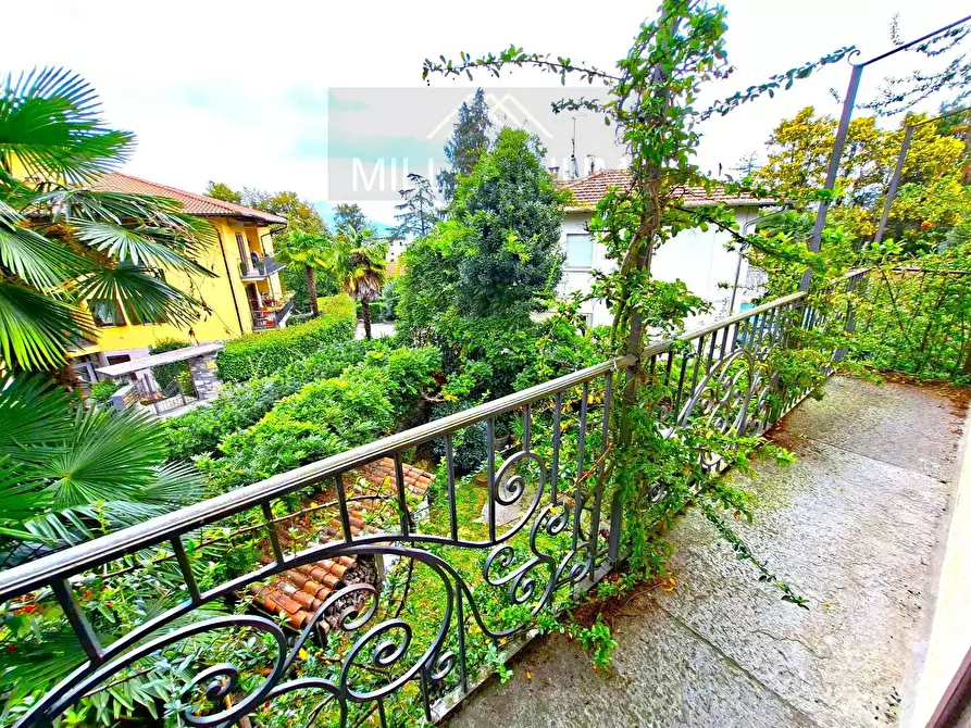 Immagine 17 di Villa in vendita  in VIA Principe Piemonte a Stresa