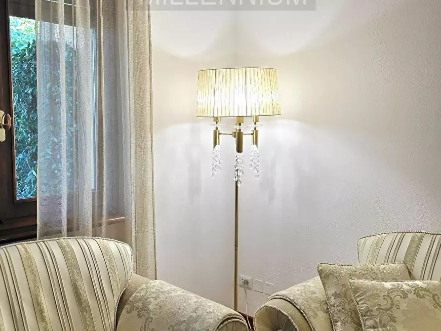 Immagine 8 di Villa in vendita  in via dormelletto a Arona