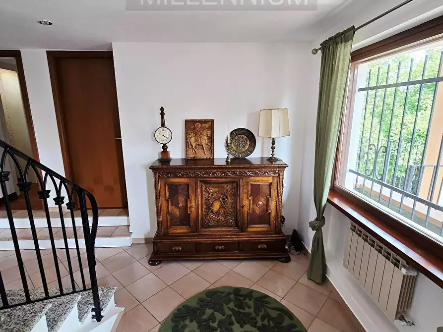 Immagine 17 di Villa in vendita  in via dormelletto a Arona