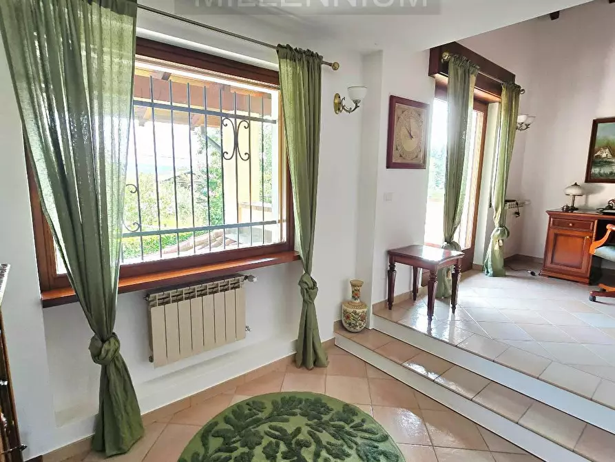 Immagine 18 di Villa in vendita  in via dormelletto a Arona