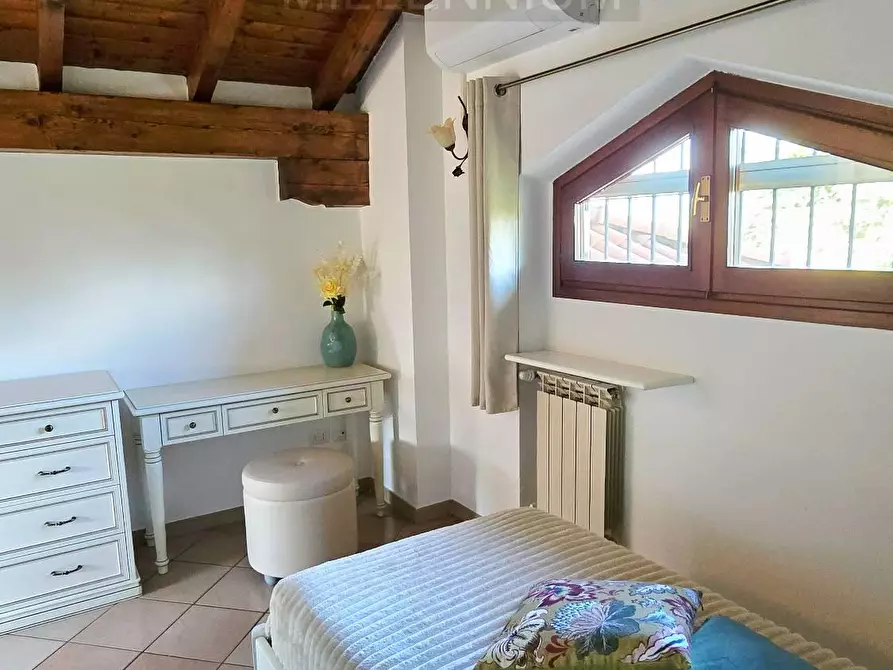 Immagine 25 di Villa in vendita  in via dormelletto a Arona
