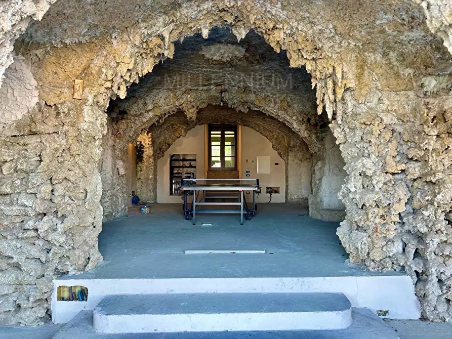 Immagine 3 di Appartamento in vendita  in VIA san carlo a Arona