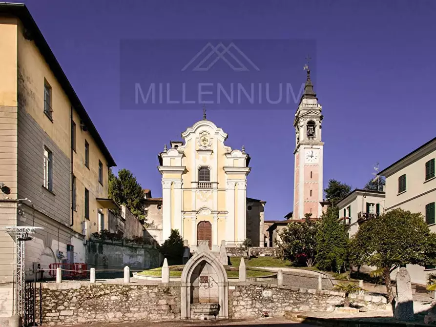 Immagine 11 di Appartamento in vendita  in VIA martiri liberta' a Arona