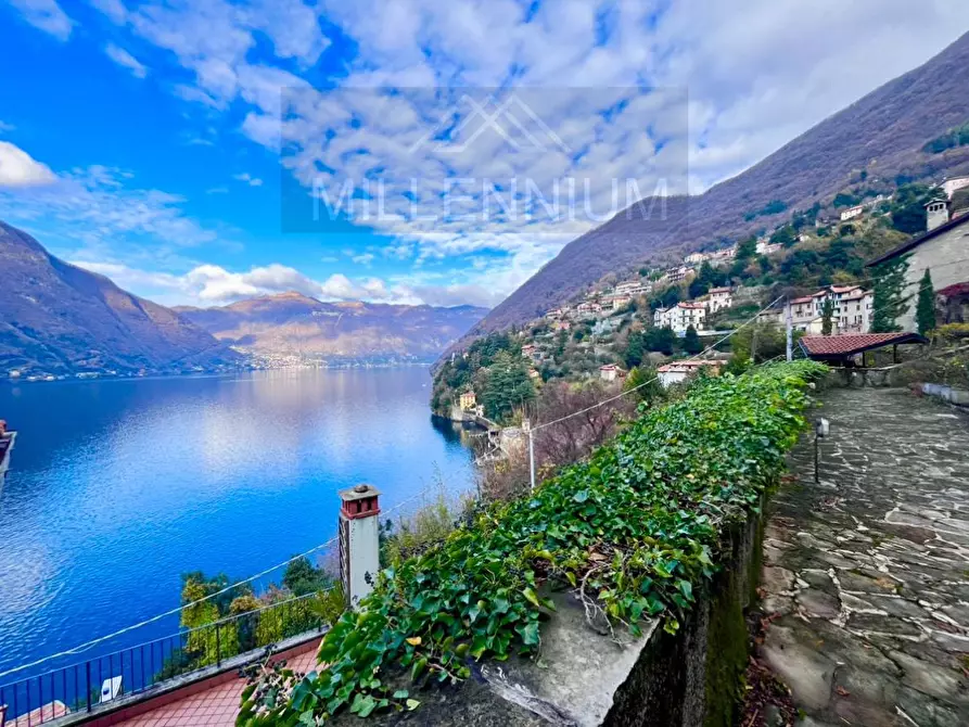 Immagine 2 di Appartamento in vendita  a Nesso