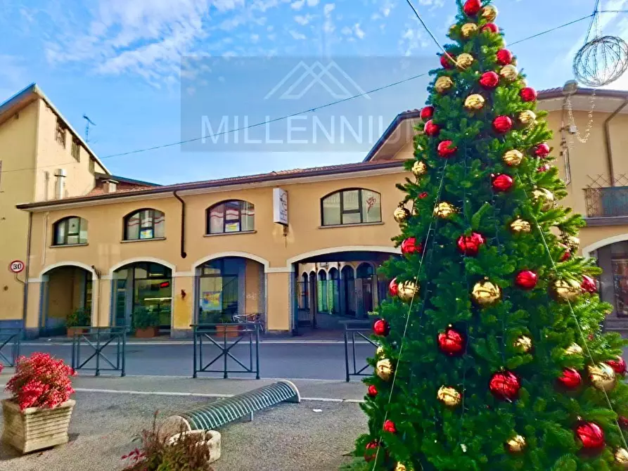 Immagine 1 di Appartamento in vendita  in VIA Milano a Arona
