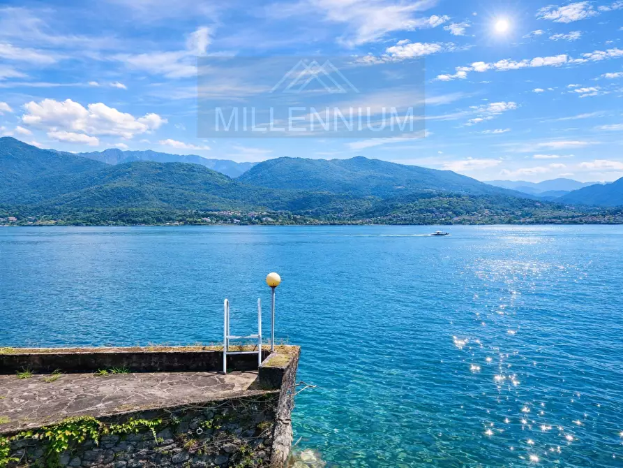 Immagine 7 di Villa in vendita  in STRADA NAZIONALE SEMPIONE a Stresa
