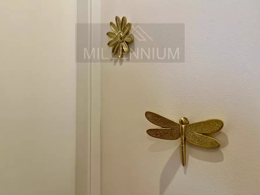 Immagine 5 di Appartamento in vendita  in CORSO LIBERAZIONE 83 a Arona
