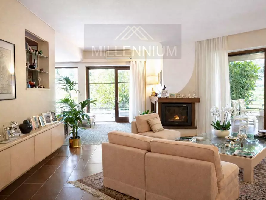 Immagine 9 di Villa in vendita  in VIA dormelletto a Arona