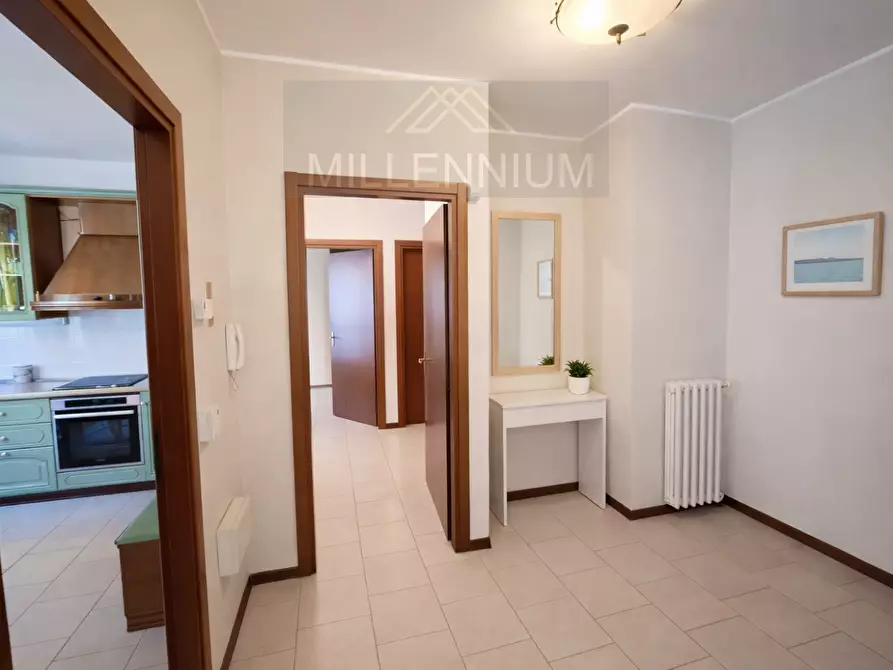 Immagine 7 di Appartamento in vendita  in VIA Milano a Arona