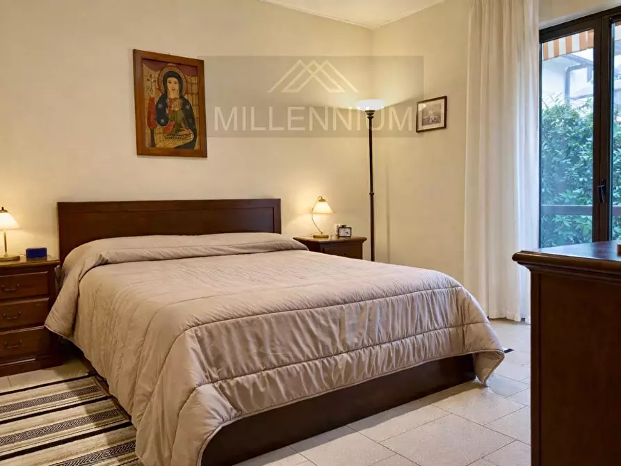 Immagine 9 di Appartamento in vendita  in VIA Milano a Arona