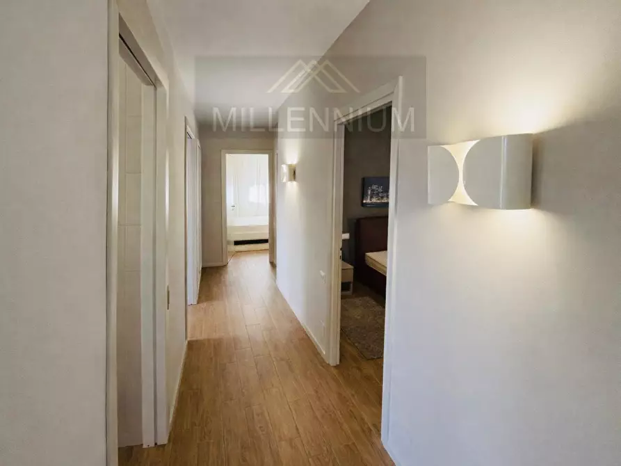 Immagine 6 di Villa in vendita  in VIA VERBANO 1 a Arona
