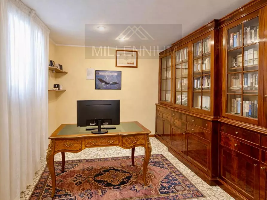 Immagine 6 di Villa in vendita  in VIA PER ghevio a Meina