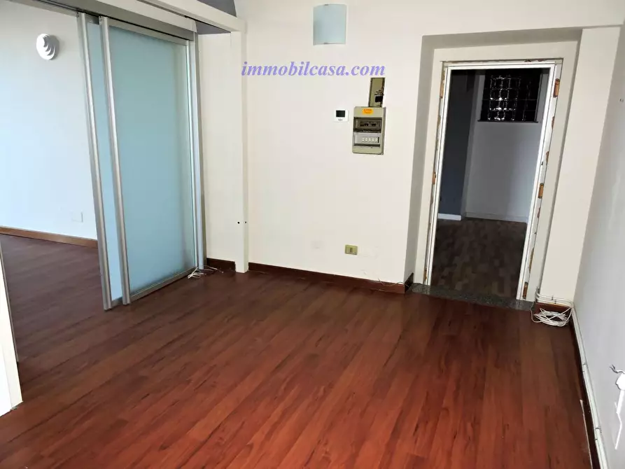 Immagine 4 di Negozio in affitto  a Cuneo