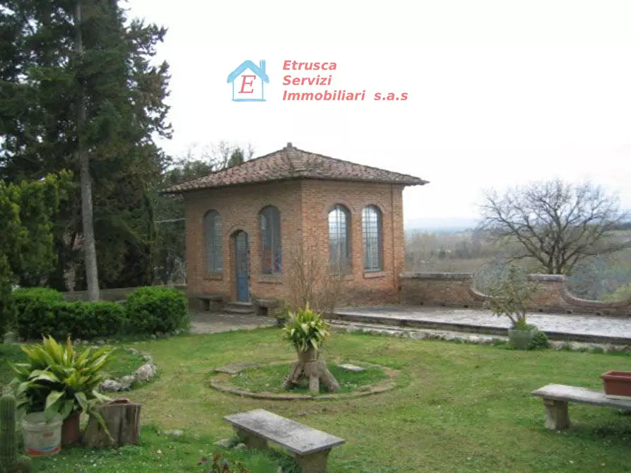 Immagine 11 di Villa in vendita  in VIA strada delle ropole 0 a Siena