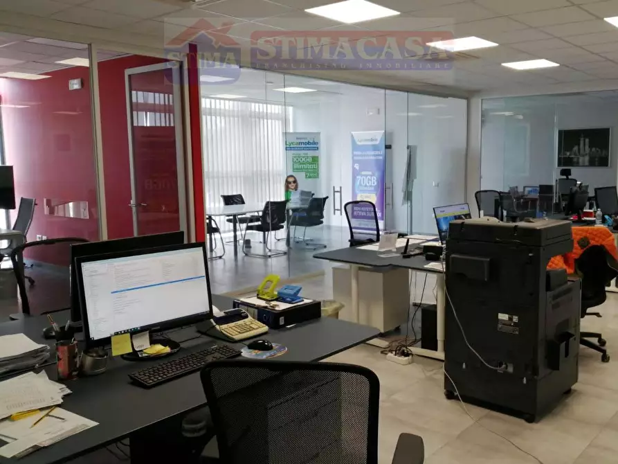 Immagine 10 di Ufficio in affitto  in VIA Circumvallazione Esterna a Casoria