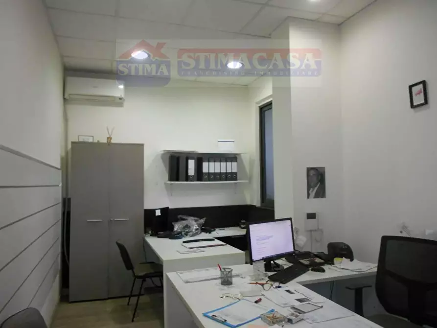 Immagine 7 di Locale commerciale in affitto  in VIA Padula a Casoria