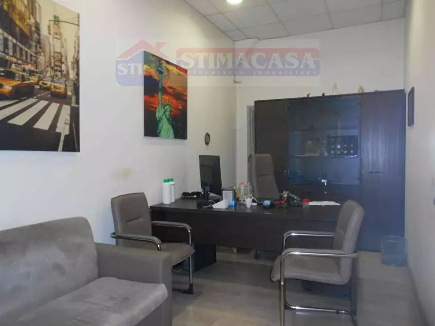 Immagine 8 di Locale commerciale in affitto  in VIA Padula a Casoria