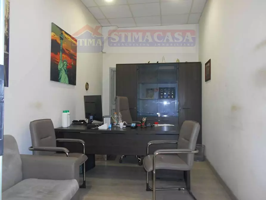 Immagine 9 di Locale commerciale in affitto  in VIA Padula a Casoria