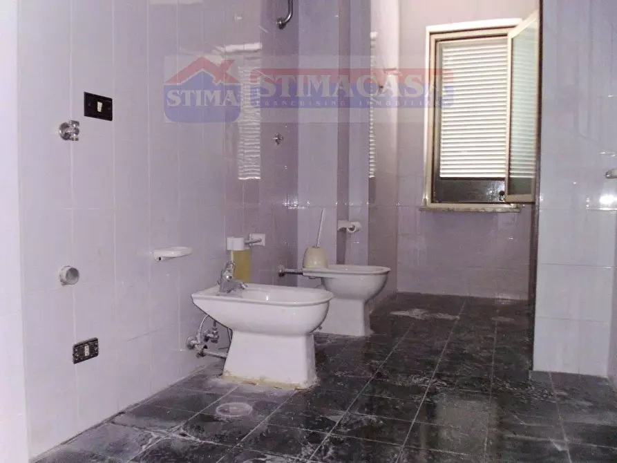 Immagine 29 di Ufficio in affitto  in STRADA Statale Sannitica a Casoria