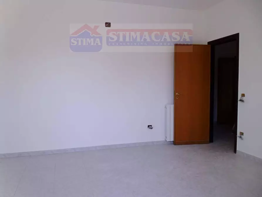 Immagine 30 di Ufficio in affitto  in STRADA Statale Sannitica a Casoria