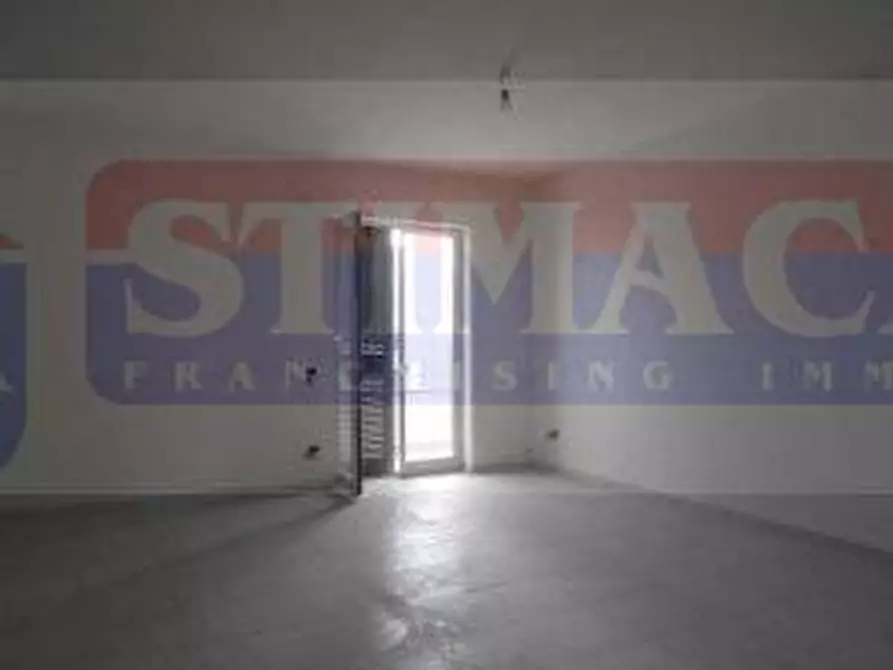 Immagine 10 di Ufficio in affitto  in STRADA Statale Sannitica a Casoria