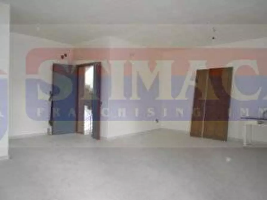 Immagine 11 di Ufficio in affitto  in STRADA Statale Sannitica a Casoria