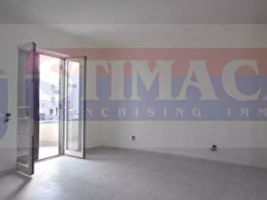 Immagine 14 di Ufficio in affitto  in STRADA Statale Sannitica a Casoria