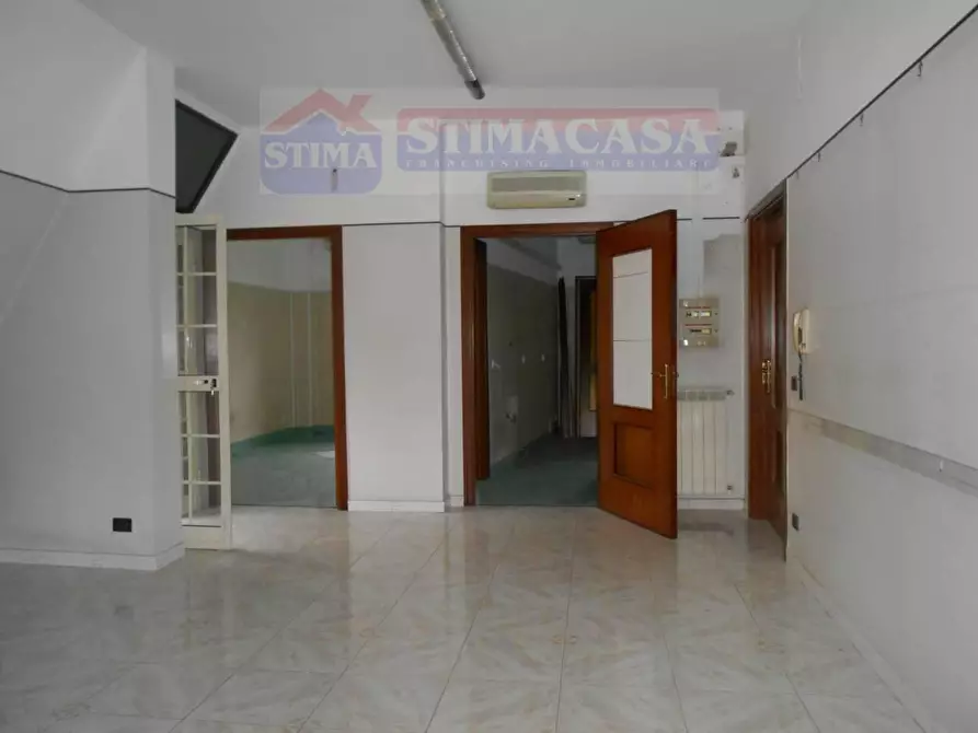 Immagine 6 di Ufficio in vendita  in VIA Etna a Casoria